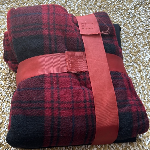 Highland - Picture 2 of 2